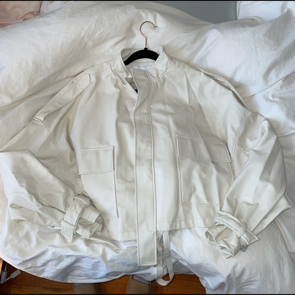 OVERSIZED BEIGE SOFT FAUX LEATHER JACKET